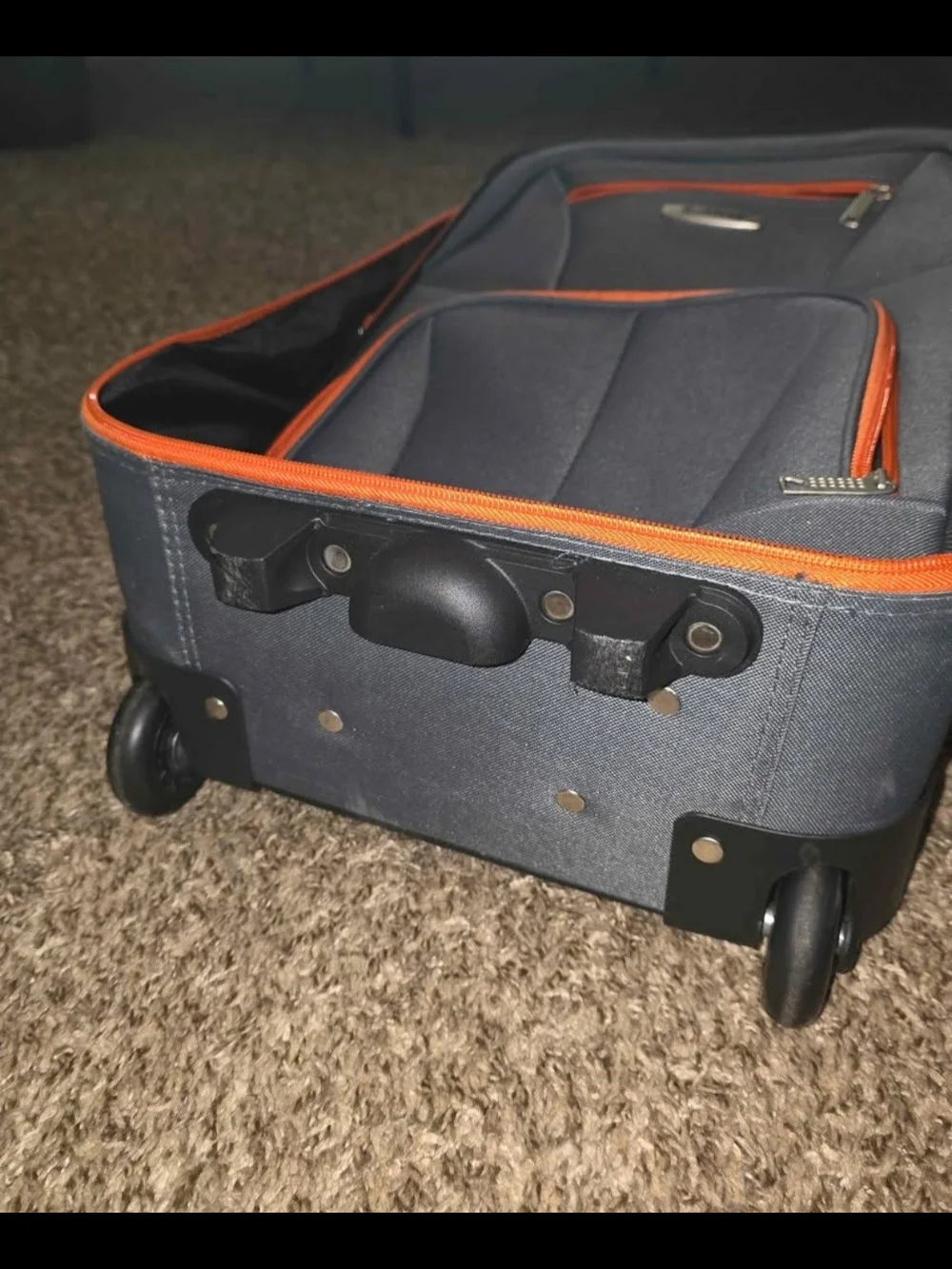 20 Inch & Carry-On Travel Luggage Set